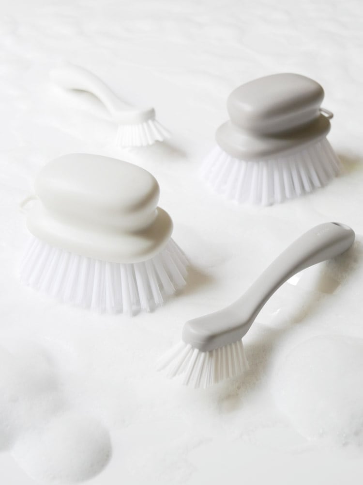 マーナブランドのお風呂用プラスチックブラシ