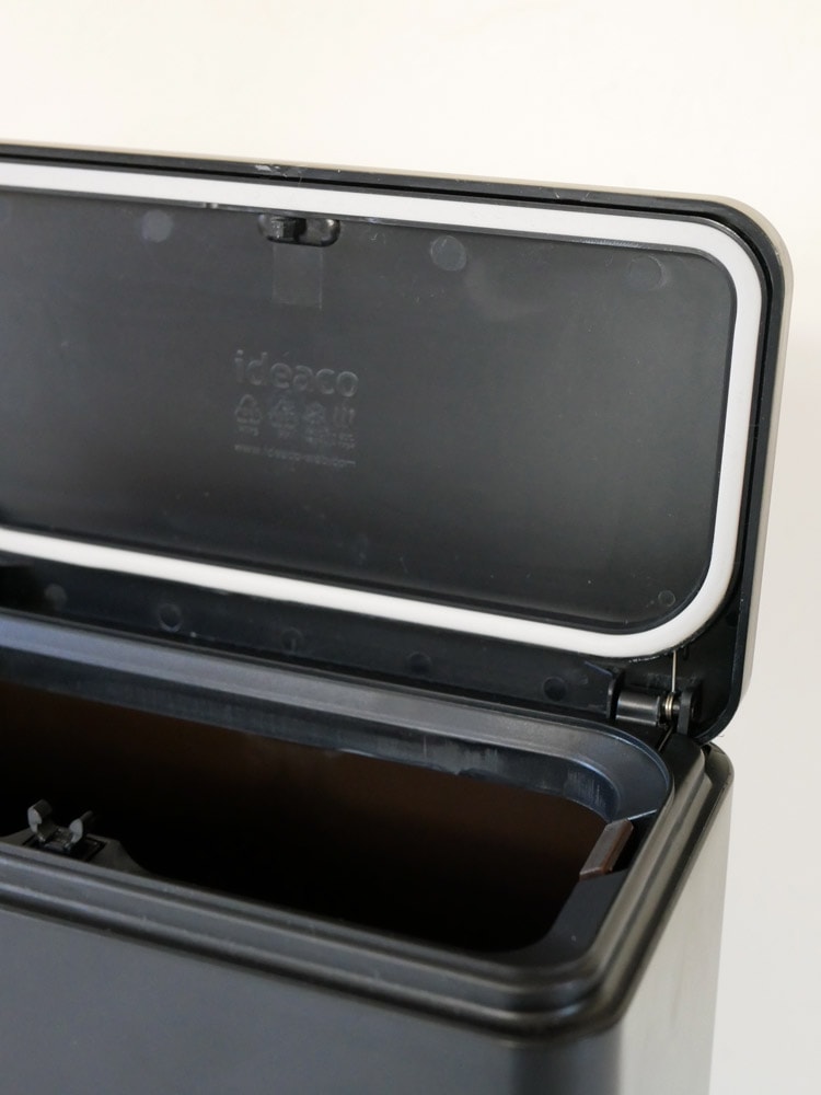 ideacoのTUBELORミディアムフラップ密封ゴミ箱