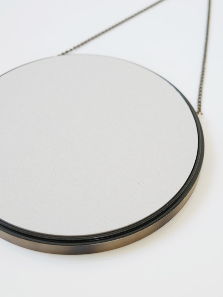 シルバーのロケットペンダント