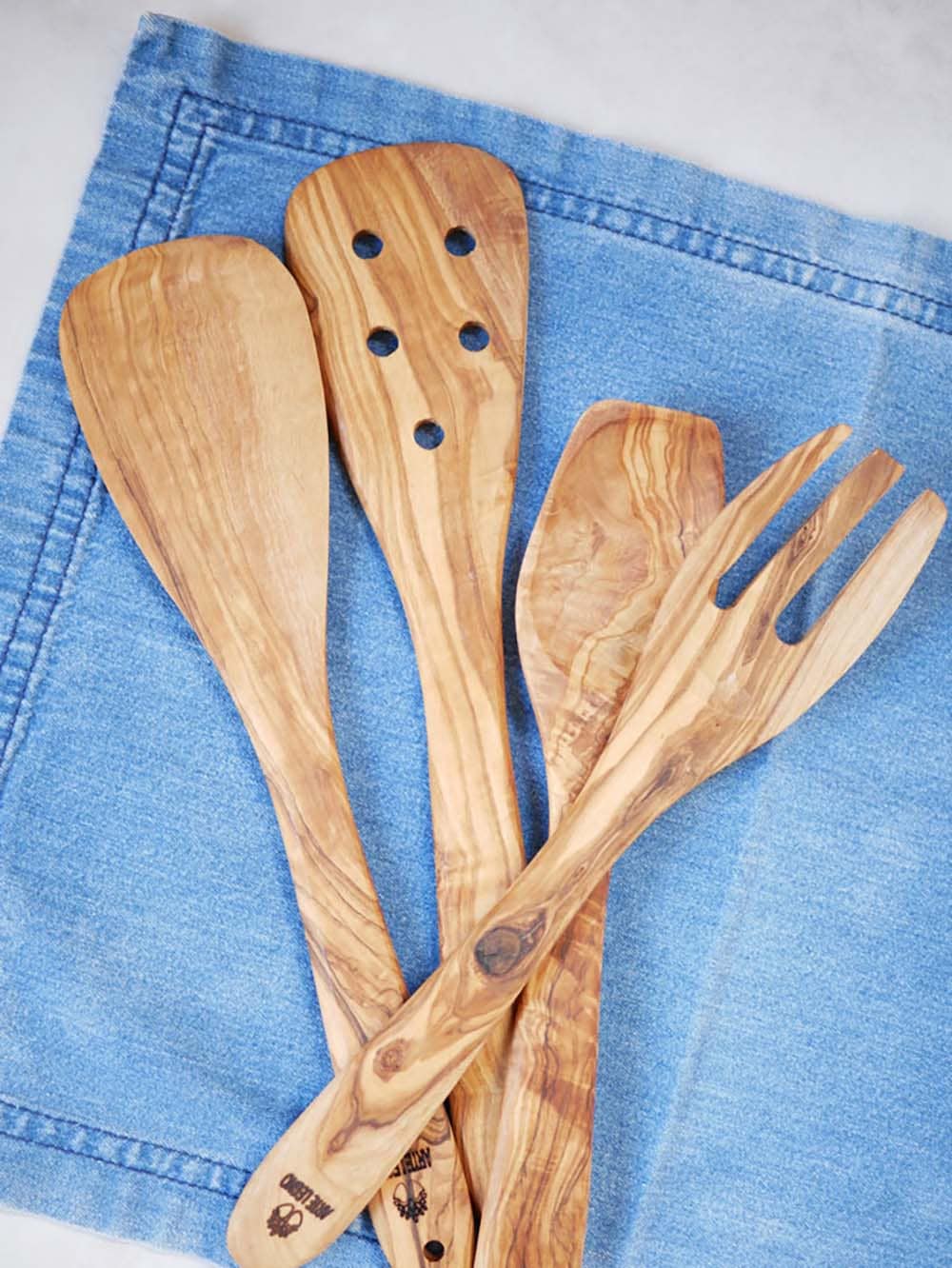 オリーブウッド製スパチュラとサラダサーバー