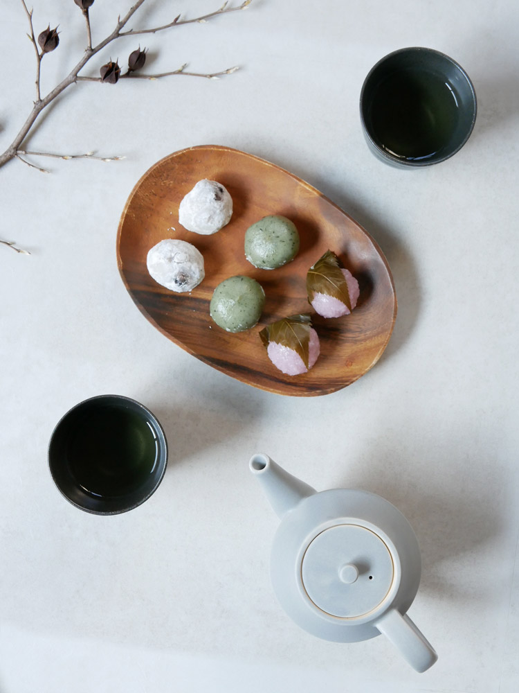 岐阜県土岐市製の手作り磁器「SAKUZAN Saraポット」、直径105mm、高さ110mm、内容量460ml