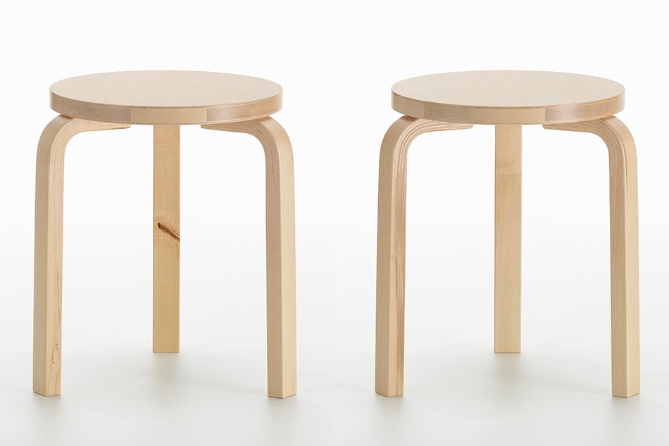 バーチの色合いも程よくAalto artek stool60