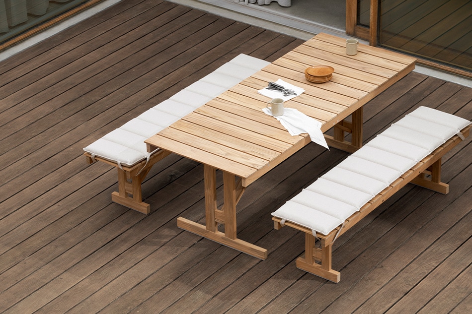 BM1771 TABLE（アウトドア 折りたたみ式テーブル） / Carl Hansen＆Son
