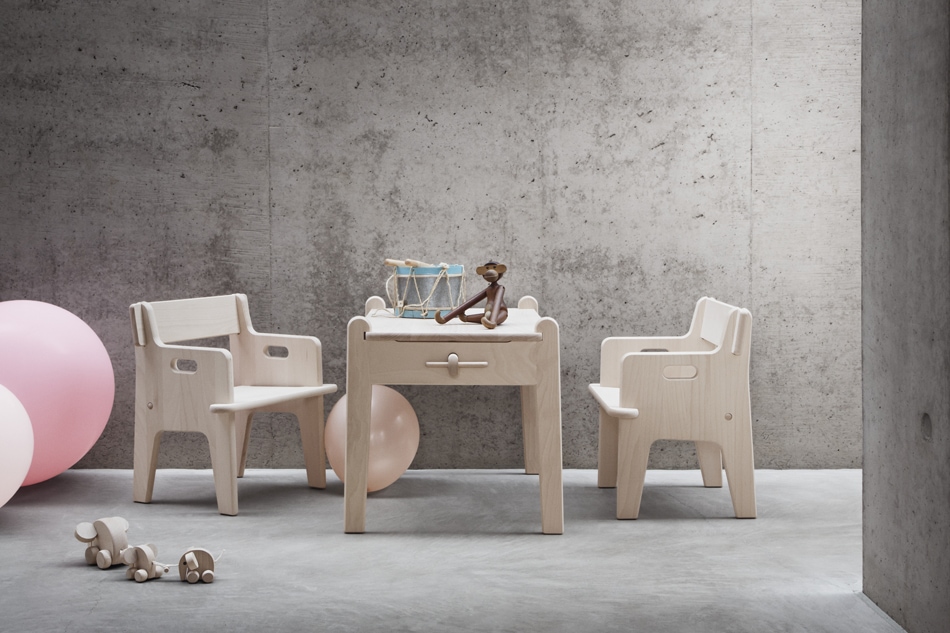 CH411 PETER'S TABLE（ピーターズ テーブル） / Carl Hansen & Son