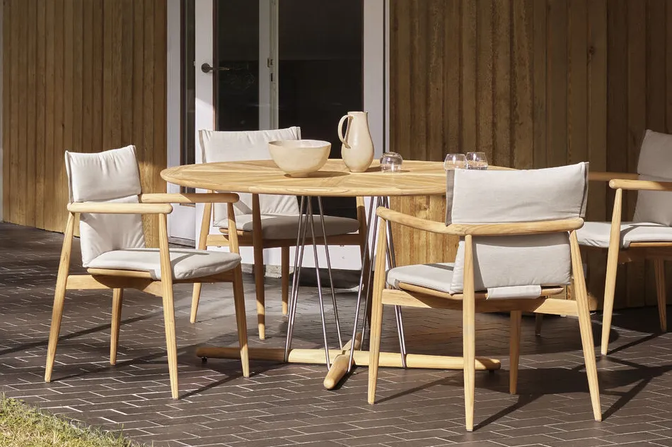 E022 EMBRACE OUTDOOR TABLE / Carl HansenSonE022 ֥쥤 ȥɥ ơ֥ / ϥ󥻥