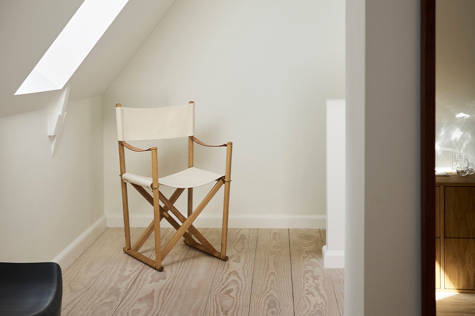 MK-16 FOLDING CHAIR（フォールディングチェア） / Fredericia