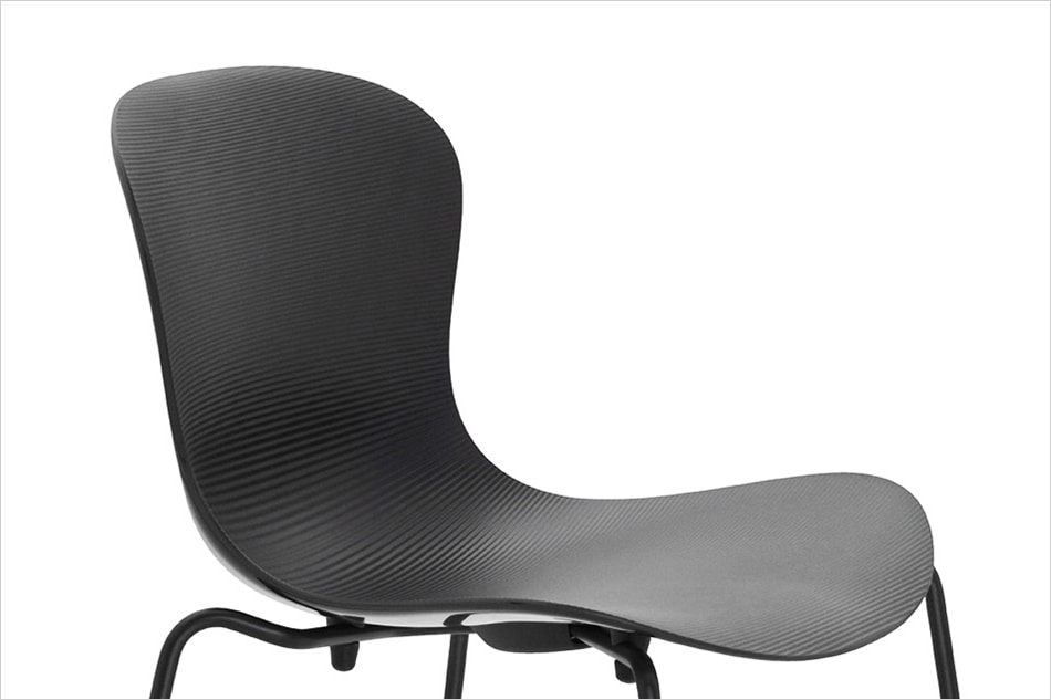 NAP armless-chair（ナップ アームレスチェア）/ FRITZ HANSEN