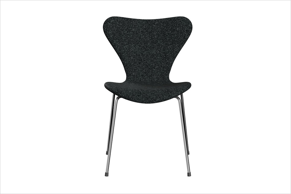 Seven Chair Full Upholstered 3107 STEELCUT TRIO/FRITZ HANSEN