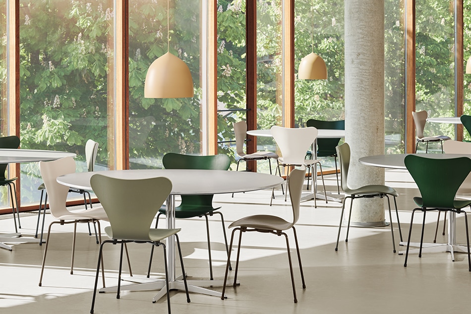 超特価即納フリッツハンセン Fritz Hansen セブンチェア ブラック ラッカー アルネ・ヤコブセン Arne Jacobsen デンマーク 北欧家具 B ● フリッツハンセン