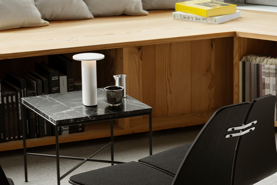 Solae Portable Lamp（ソラエ ポータブルランプ）/ FRITZ HANSEN