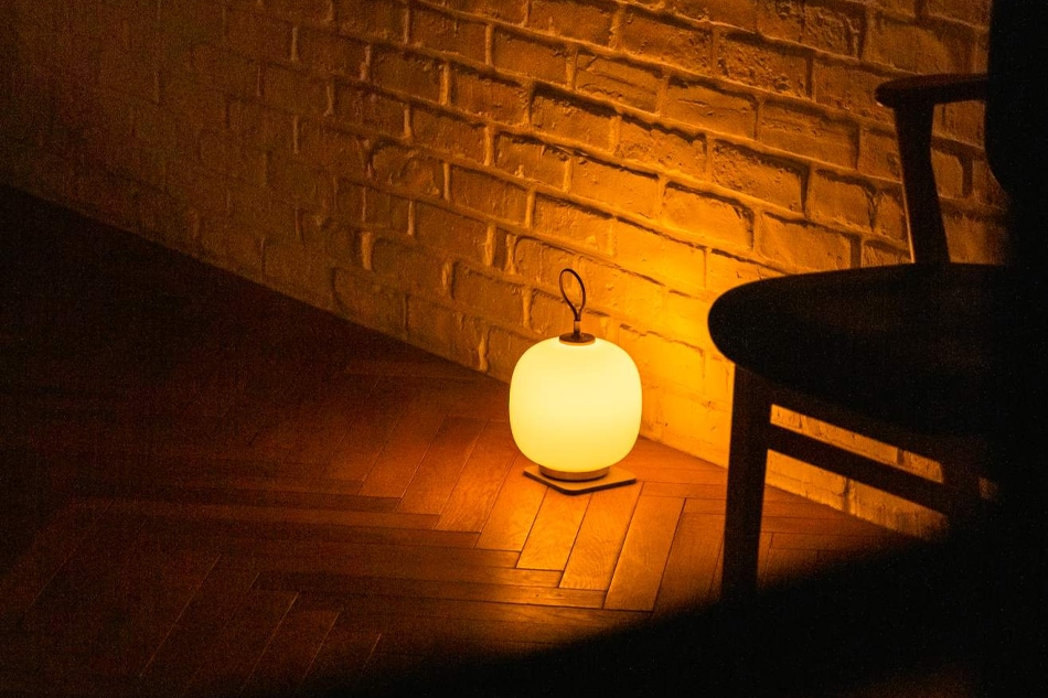 VL45 Radiohus Portable（ラジオハウス ポータブル ランプ）/Louis