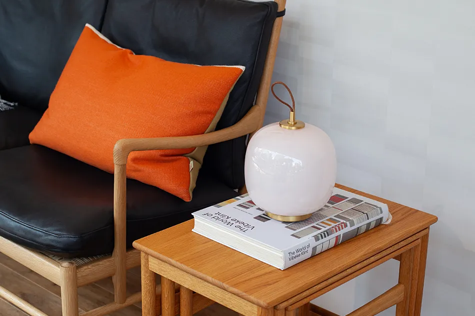 VL45 Radiohus Portable（ラジオハウス ポータブル ランプ）/Louis