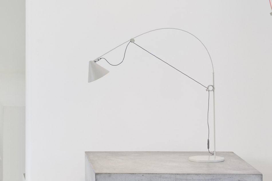 Ayno Table Lamp / Midgard Licht�ʥ����� �ơ��֥���� / �ߥåɥ����ɡ���ҥȡ�