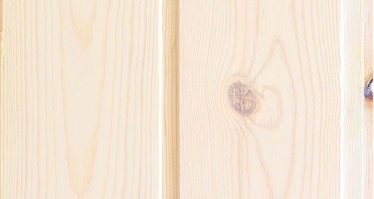 羽目板ナチュラル塗装ロシアレッドパインの木目