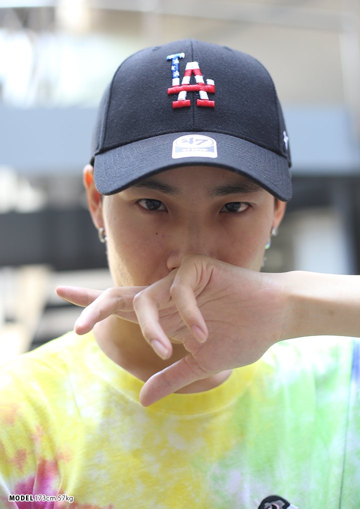 フォーティーセブンブランド 47brand 帽子 ローキャップ ボールキャップ Cap メンズ レディース 黒 B系 ヒップホップ ストリート系 ファッション ロサンゼルス ドジャース 星条旗 アメリカ国旗 シンプル ワンポイント 刺繍 Fサイズ かっこいい おしゃれ Mlb Flagm12wbv Bk