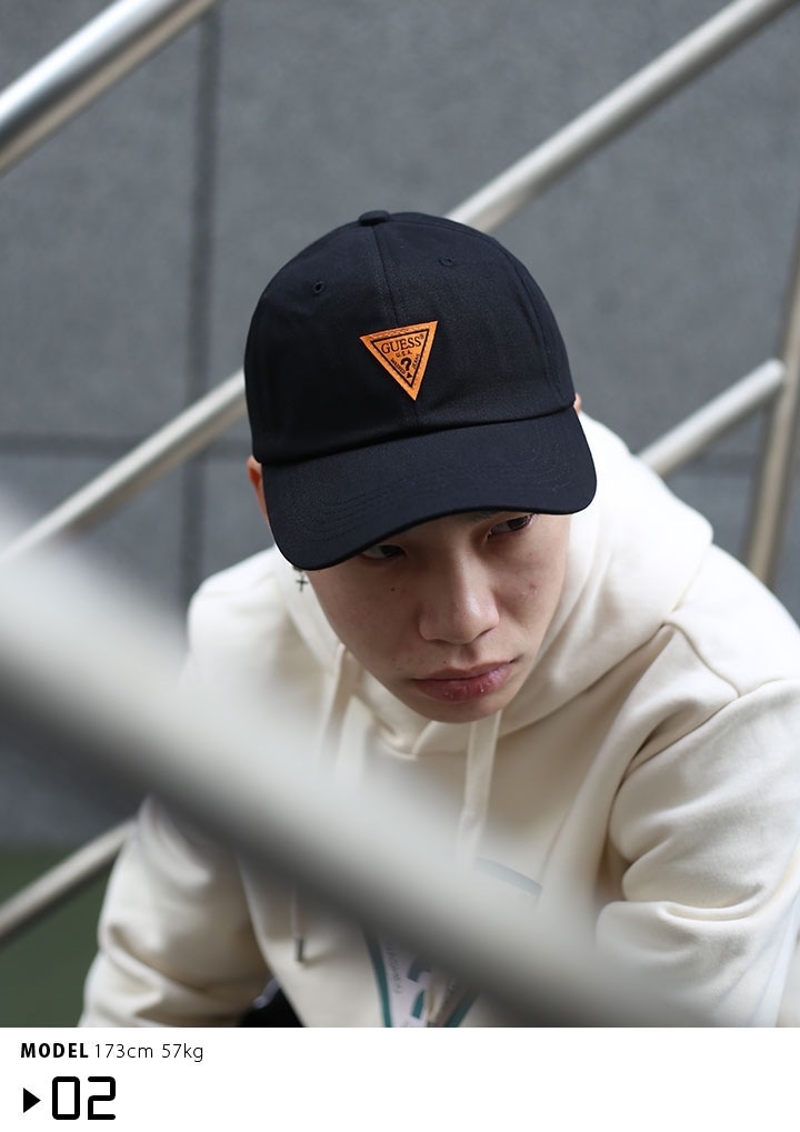 ゲス Guess 帽子 キャップ ローキャップ ボールキャップ Cap メンズ レディース 白 黒 男女兼用 B系 ヒップホップ ストリート系 ファッション ブランド トライアングル 逆三角形ロゴ シンプル ワンポイント 刺繍 ワッペン かっこいい おしゃれ ギフト Aj3a80kh 本格派