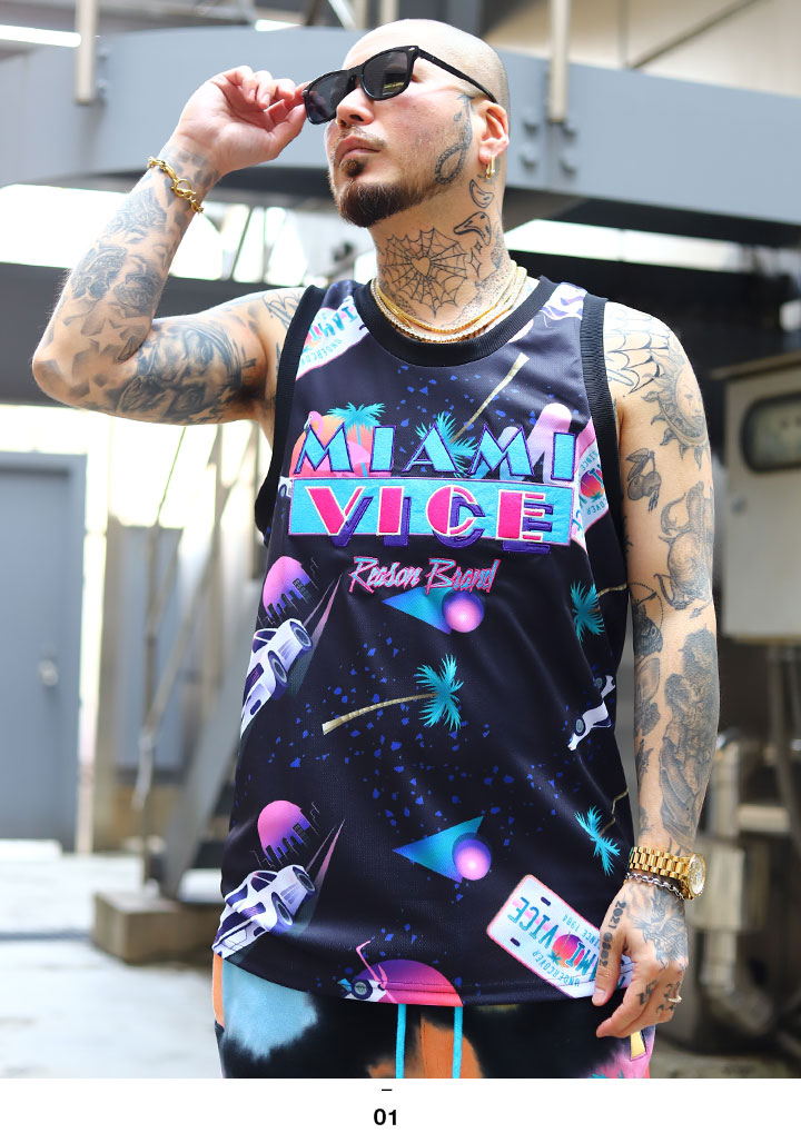 Reason マイアミバイス ノースリーブ メンズ 黒 ブラック 大きいサイズ Miami Vice 限定 コラボ 公式グッズ リーズン バスケットシャツ バスケシャツ おしゃれ かっこいい 総柄 限定品 B系 ヒップホップ ファッション ストリート系 ハイ ブランド 服 22春夏 新作