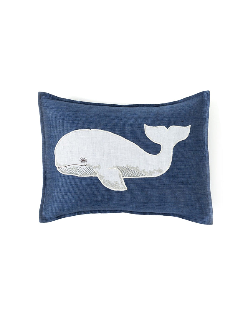 Coral & Tusk クッションカバー くじら Whale Applique