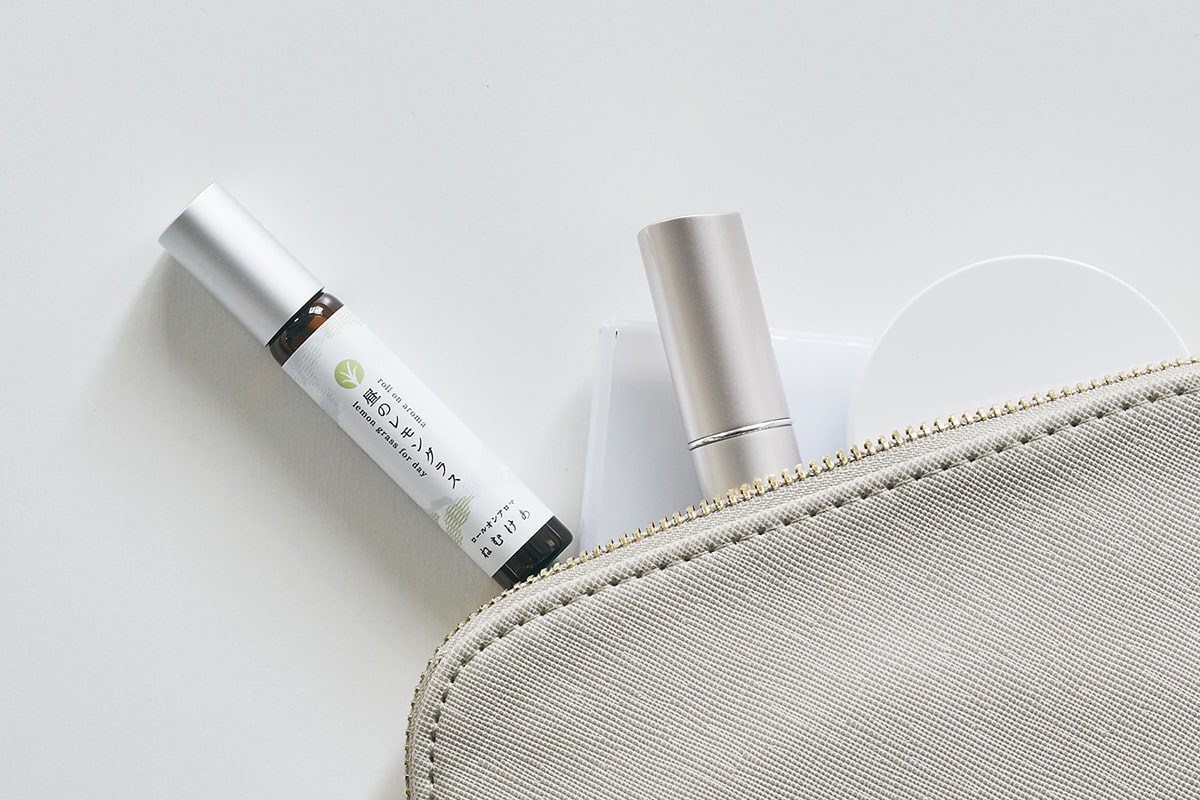 ロールオンアロマ ねむけあ