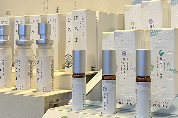 maamiローズタッチ ジャスミン　ロールオン 10ml セット doTERRA ローズタッチ ジャスミン ロールオン 10ml セット｜Yahoo