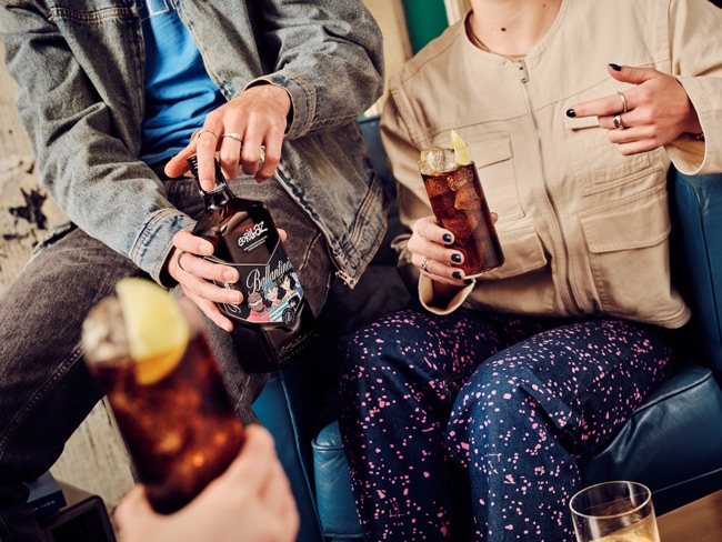 数量限定】バランタインファイネスト 700ml瓶アーティストボトル