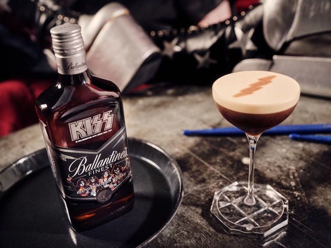 数量限定】バランタインファイネスト 700ml瓶アーティストボトル（KISS