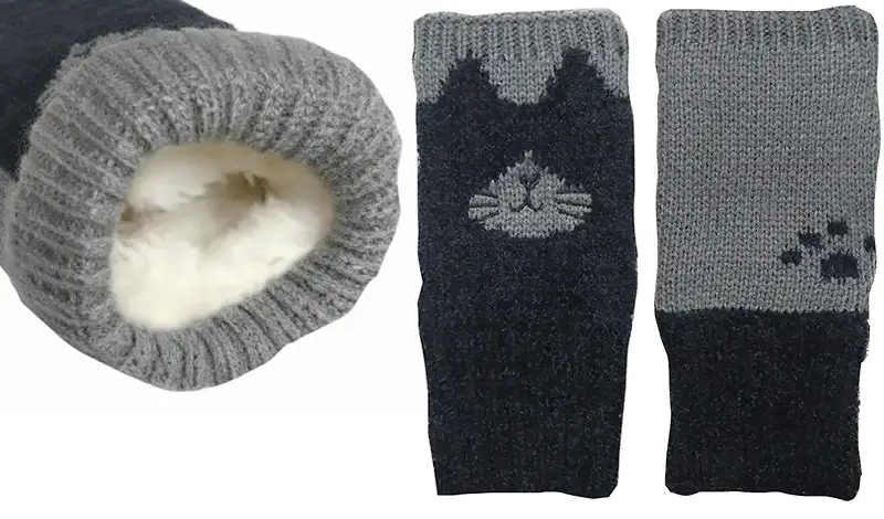 黒色の猫柄ハンドウォーマーの内側のボアと甲側と手のひら側。