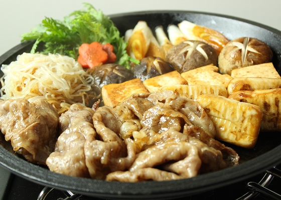 野菜とお肉を順次炊いてください