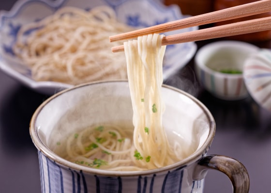 〆は中華麺やきしめんなどお好みの麺類でお楽しみください