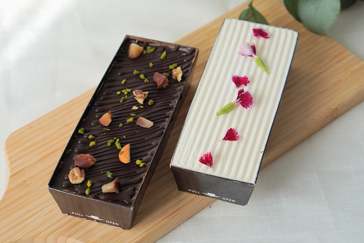 カラートレーケーキ