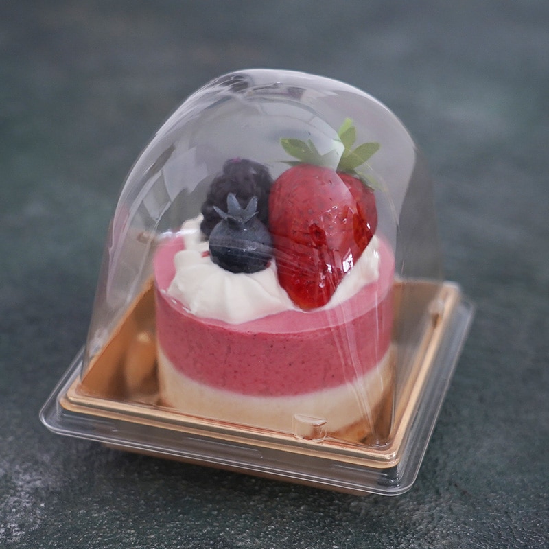 IK84Kのフルーツケーキ