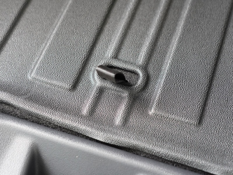 新型bZ4X Touring 10系専用 ラゲッジマット