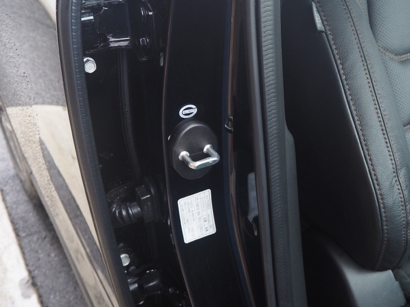 新型CX-5 KM系 ドアストライカーカバー 4P ブラック