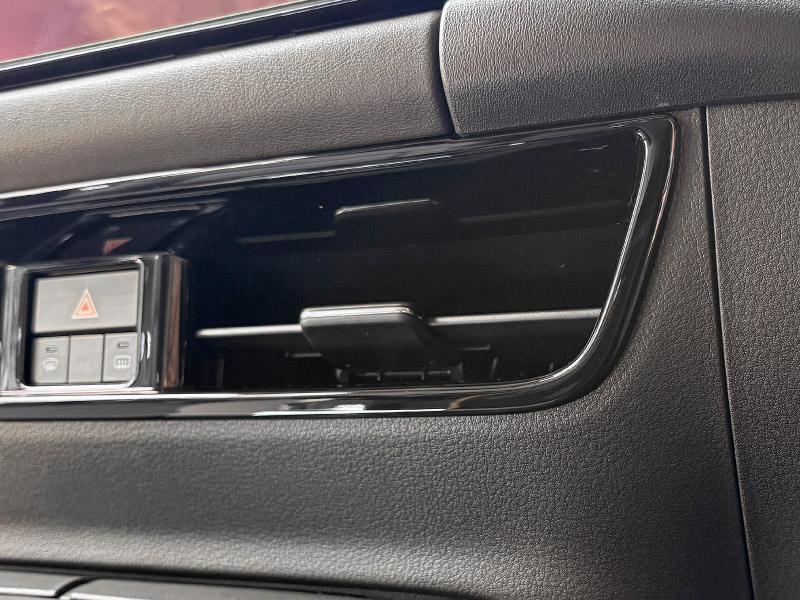 新型CX-5 KM系 センターエアコン吹き出し口パネル 1P ピアノブラック
