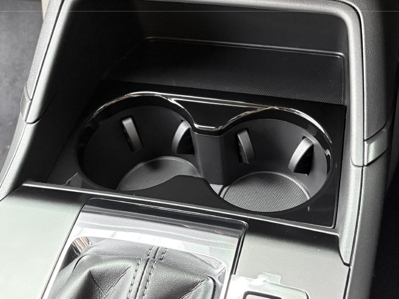 新型CX-5 KM系 フロントカップホルダーパネル 1P ピアノブラック 2026