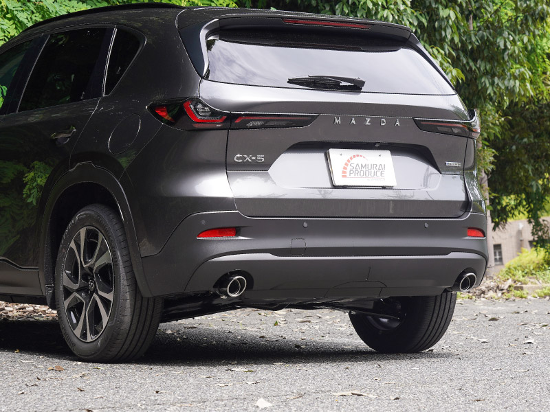 新型CX-5 KM系 マフラーカッター シルバーカラー スラッシュカット 2本セット 取り付けバンド付属
