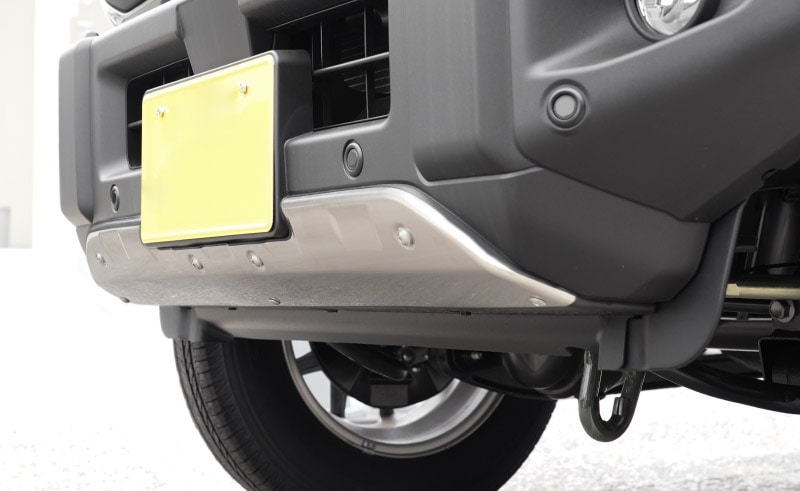 新型ジムニー JB64 5型 専用 フロントアンダーカバー ガーニッシュ 車体保護ゴム付き 1P シルバーヘアライン JIMNY JB64W オプション エアロ サムライプロデュース