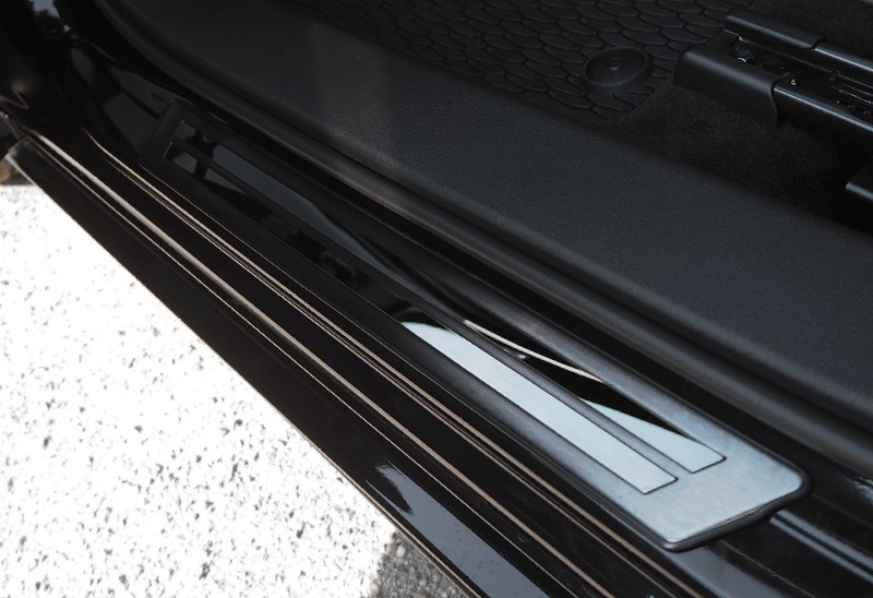 MAZDA3 マツダ3 カスタム 外側スカッフプレート