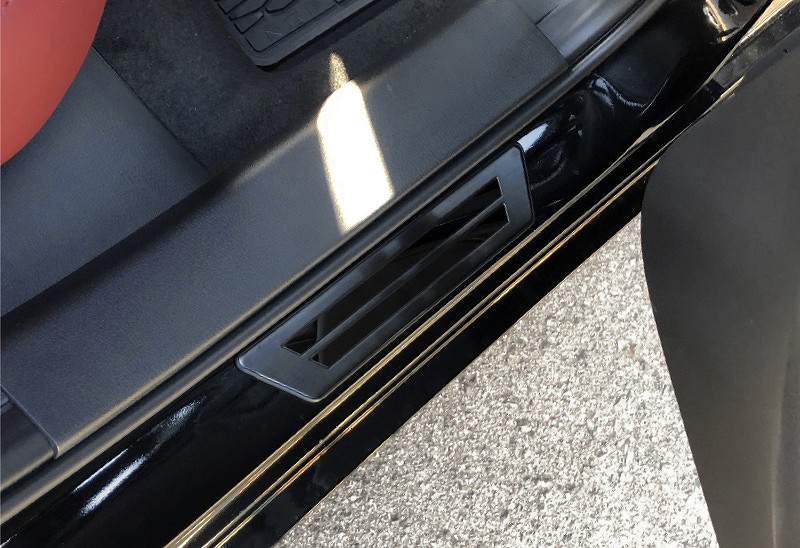 MAZDA3 マツダ3 カスタム 外側スカッフプレート