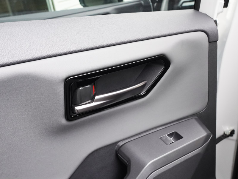 新型RAV4 60系 インナードアハンドルパネル 左右セット 4P ピアノブラック
