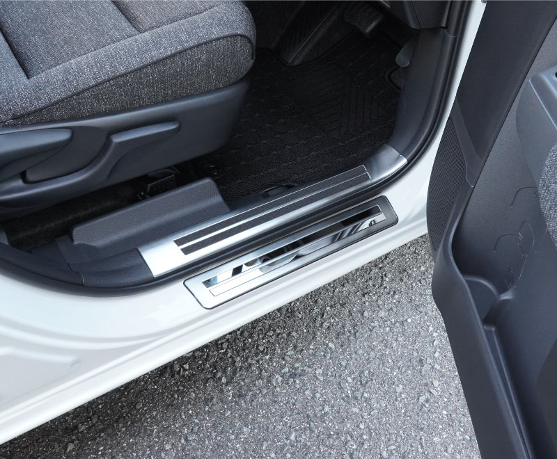 新型 シエンタ 10系 サイドステップ スカッフプレート 6P 選べる3カラー シルバー/ブラック/カーボン調｜トヨタ TOYOTA SIENTA 10  MXP系 MXPL10G MXPC10G MXPL15G 専用 内装 トランク リア 保護 パーツ【予約販売/12月10日頃入荷予定】 |  サムライプロデュース 侍プロデュース