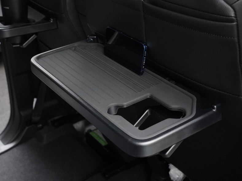 新型クロスビー MND1S HYBRID MZ 専用 パーソナルテーブルマット 2枚セット 防水 ブラック｜SUZUKI スズキ SPACIA XBEE 2025年～ 専用 内装 保護 パーツ アクセサリー オプション インテリア シートバック マット テーブル 社外 サムライプロデュース