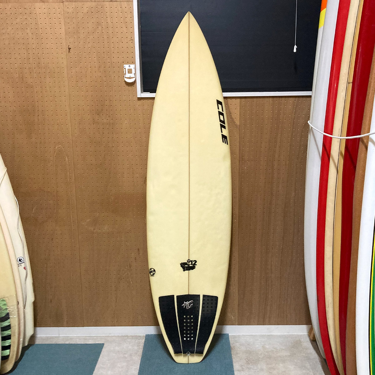 中古ボード サーフボード USED SURFBOARD 【used321】 COLE Surfboards V12 コール サーフボード  ブイトゥエルブ サーフィン 6'1 x 18'5/8 x 2'5/16 (JACKの日除外商品)