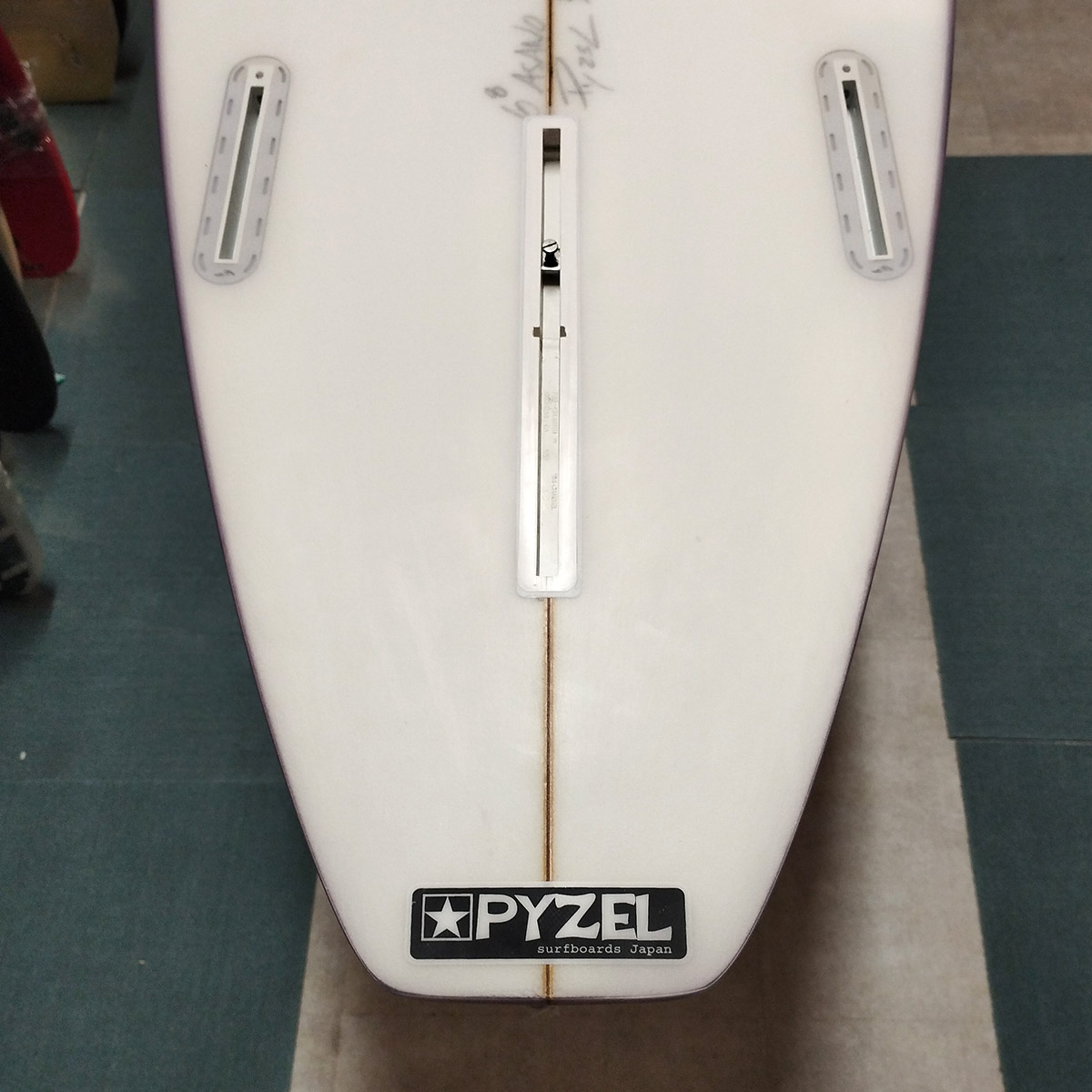 決まりました】PYZEL 6'3 サーフボード 中古