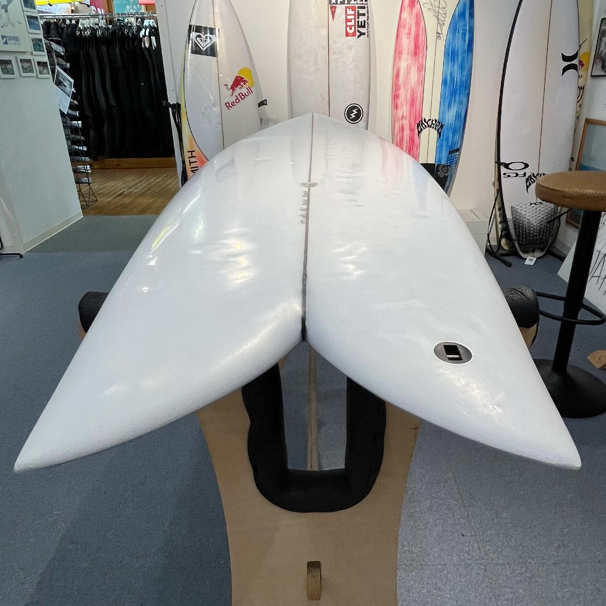 中古 CHRISTENSON FISH 5'7 33.45L futures TWIN クリステンソン
