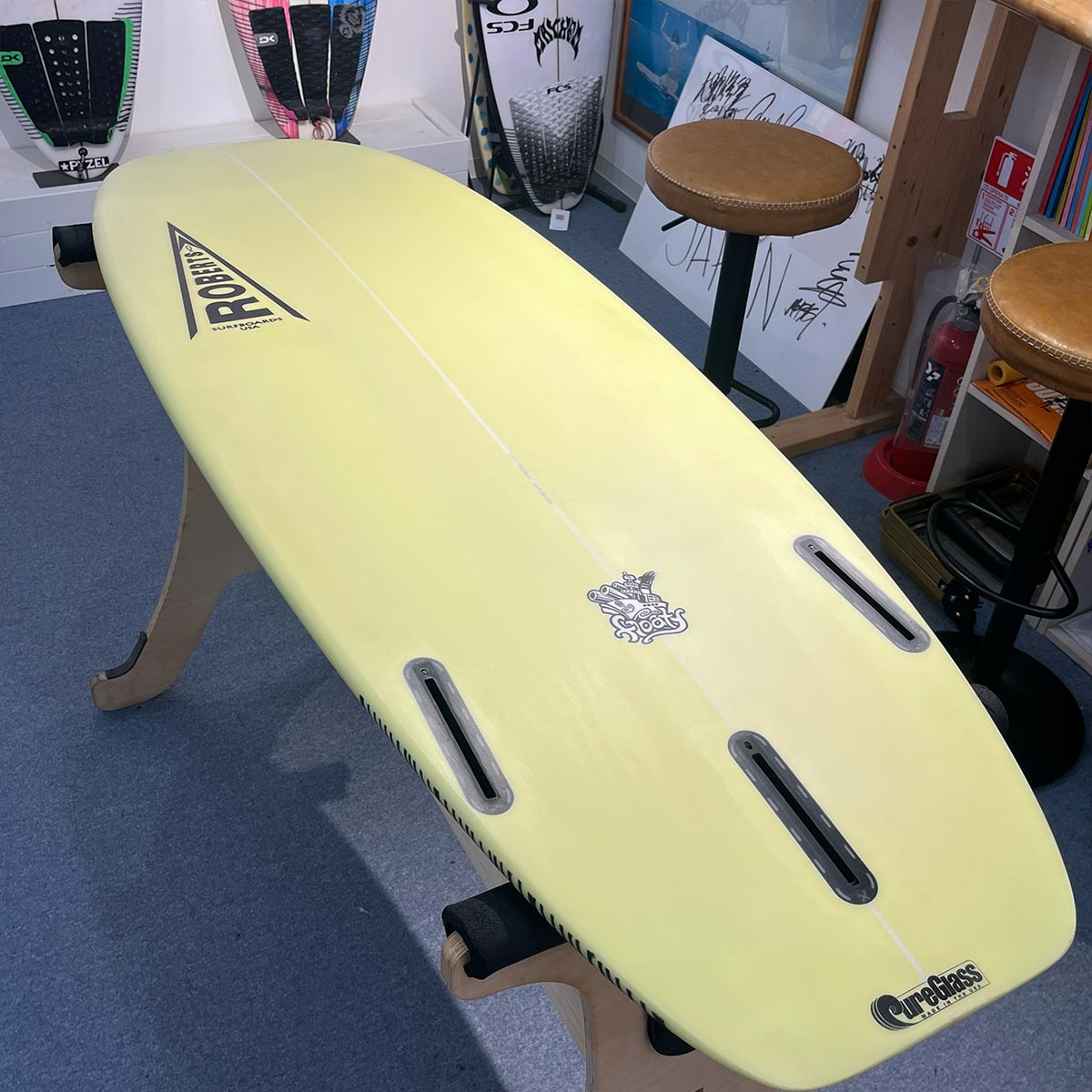 中古サーフボード Roberts FLOATY 4'10 1/2 27.5L futures TRI