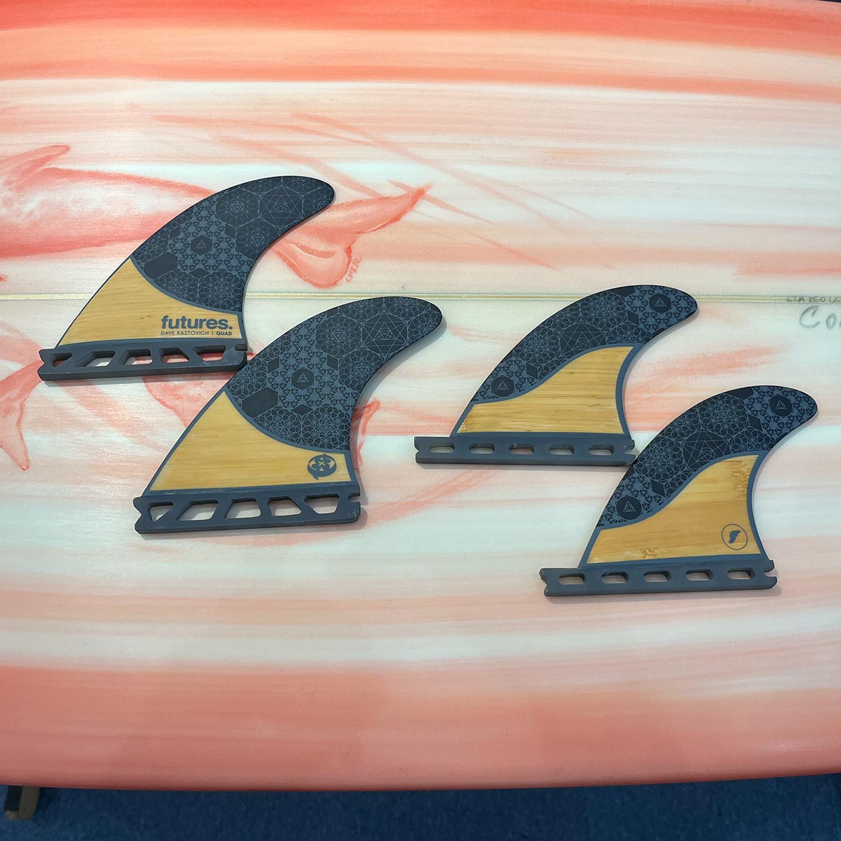 PENDOFLEX QUAD 5'7 �����åɥ����եܡ��� �����ȥ饤�� ���Υե����