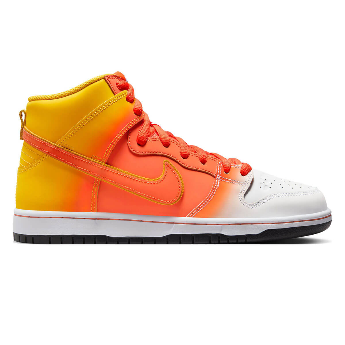 ナイキ NIKE □ 【 SB DUNK HIGH PRO Sweet Tooth FN5107 700