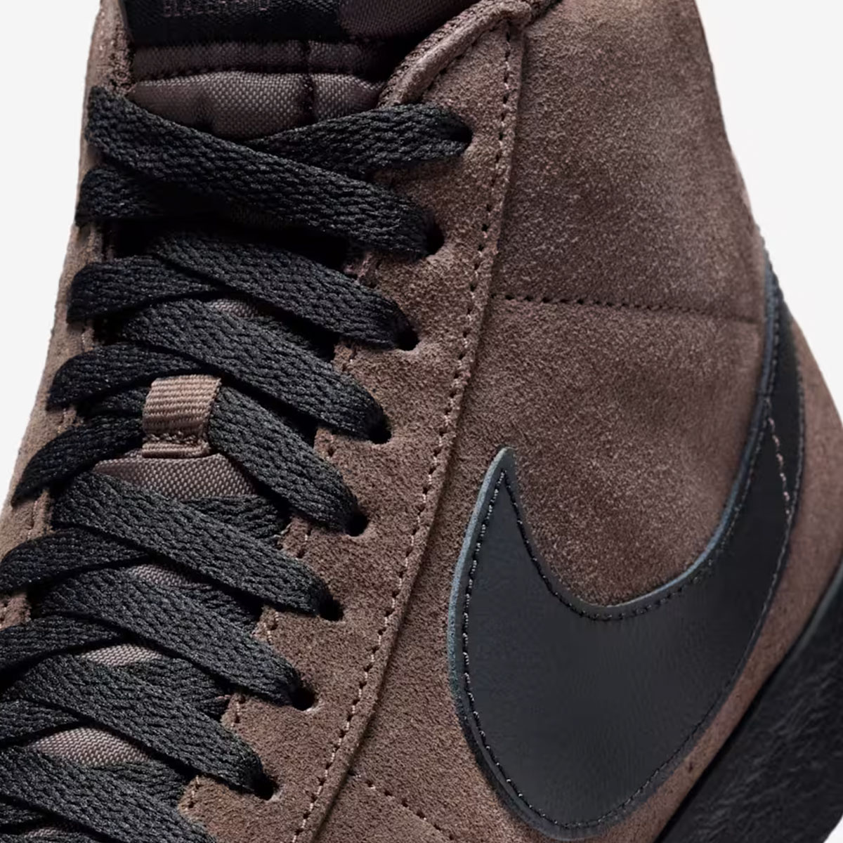 NIKE SB ナイキSB ズーム ブレーザーMID スケートボードシューズ