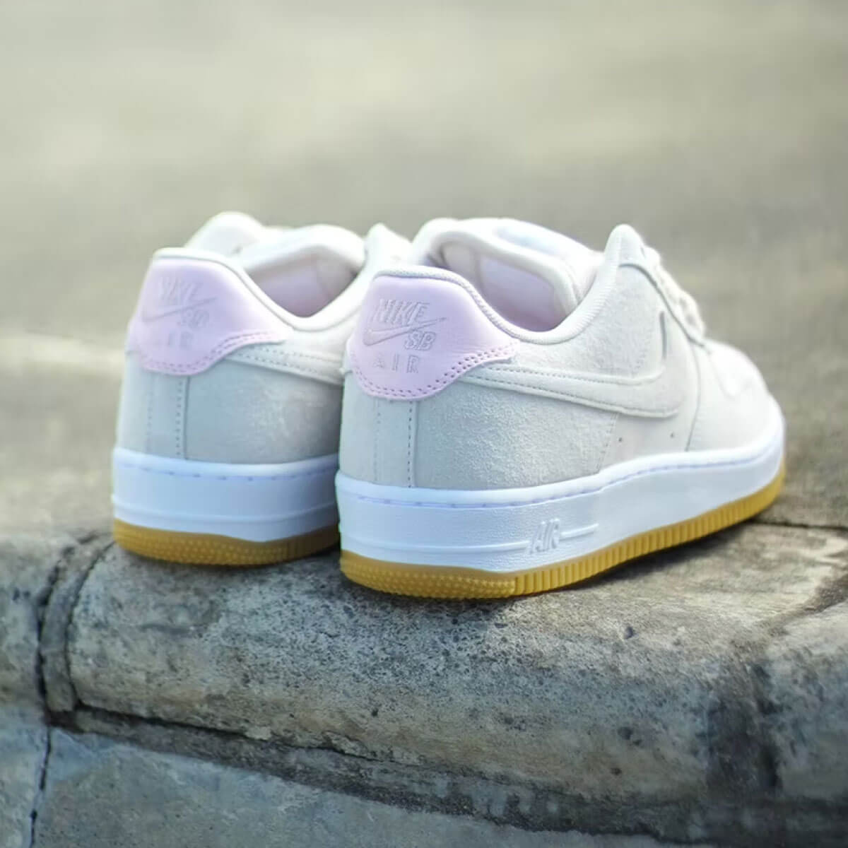 NIKE SB AIR FORCE1 LOW HM8517-100 エアフォース1 ロー スケート 